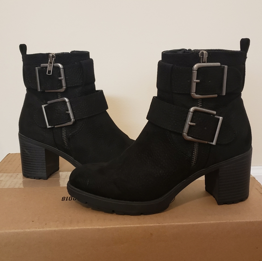 Black Buckle Boots